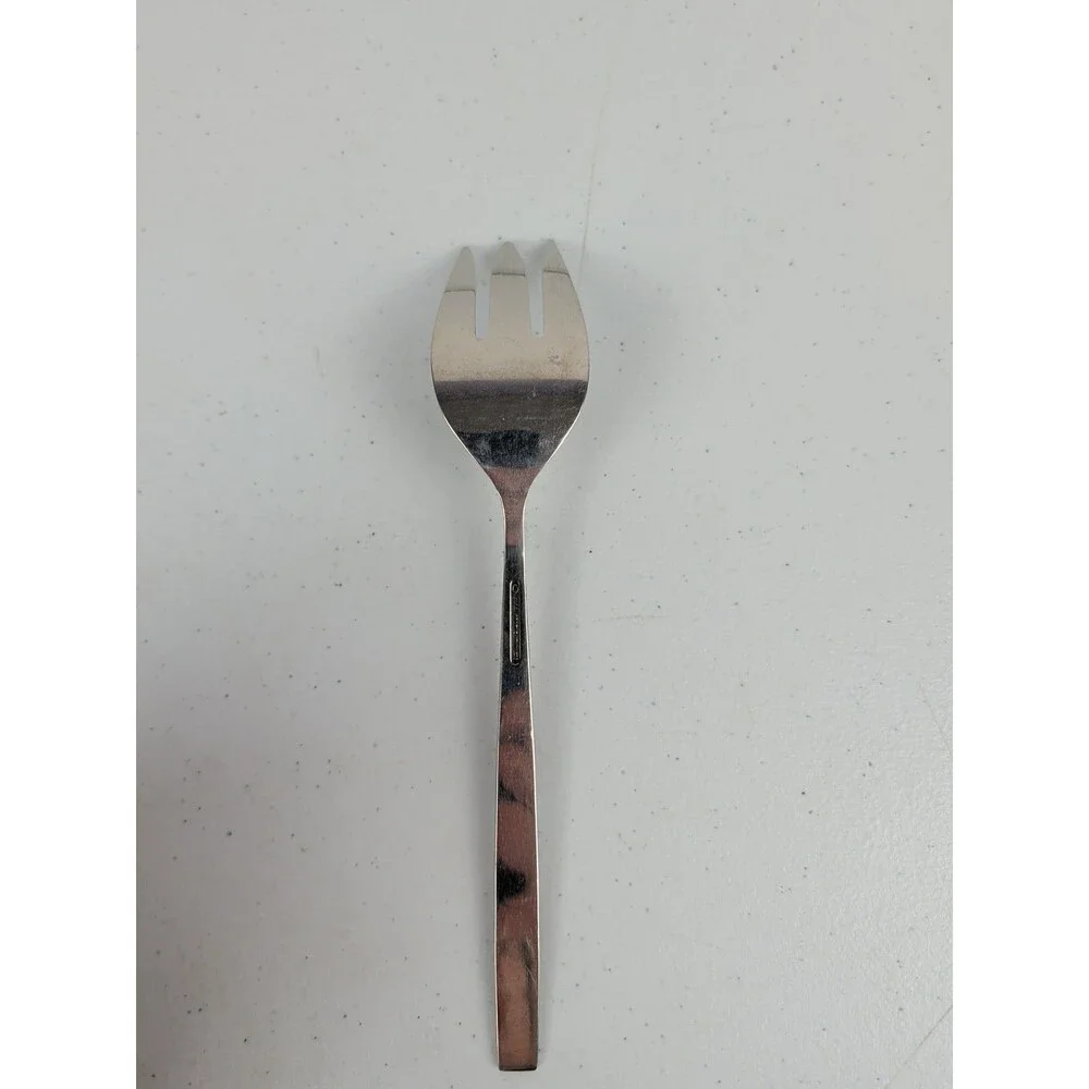 Oneida Orlando Serving Fork 8 1/2